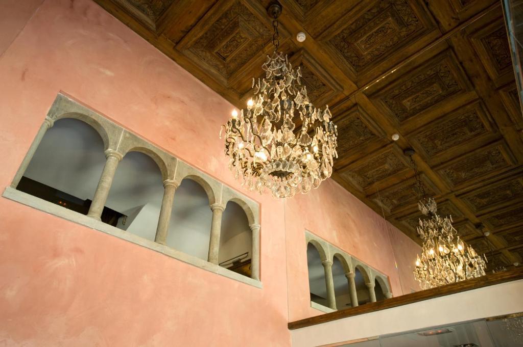 Hotel Palacio Del Obispo Graus Exteriör bild